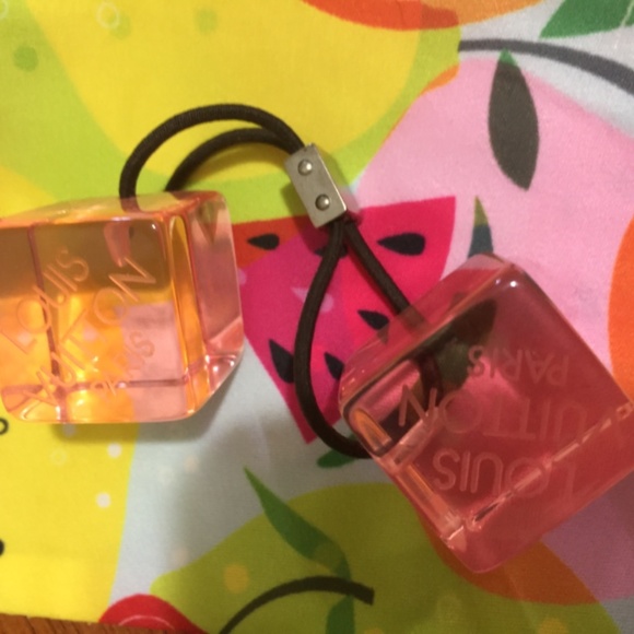 Accessorie cube  for hair - Picture 2 of 2